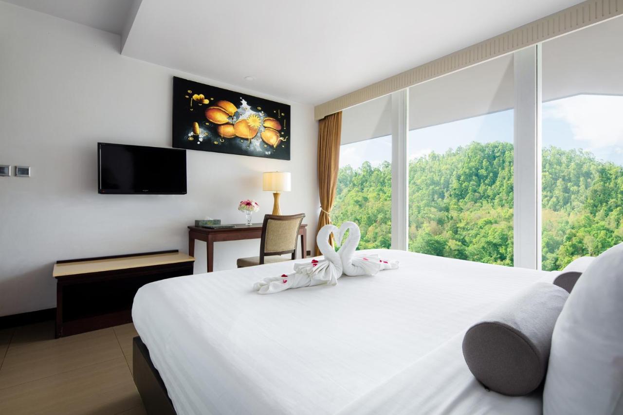 Aiyara Grand Hotel Pattaya Exterior photo